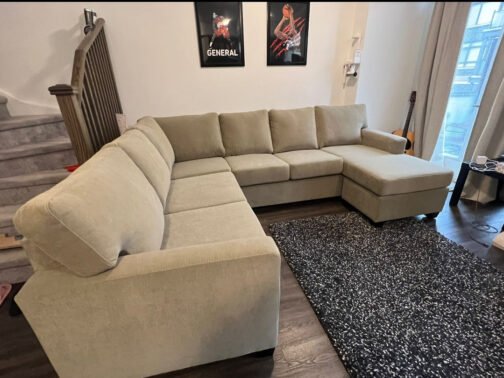 1486T Deep Custom sectional MADE IN CANADA - Image 2